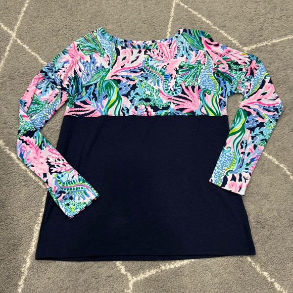 Lilly Pulitzer Finn Top - Picture 1 of 4